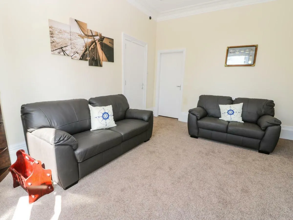 Sailors Lodge Filey 0*,